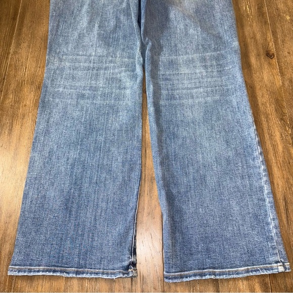 Judy Blue High Waist Wide Leg Jeans Medium Blue Stretch Whiskered - Picture 12 of 12